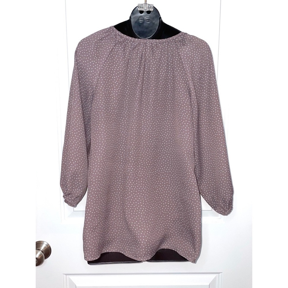 Loft Soft mauve/taupe blouse with a delicate allover white polka-dot print - Picture 3 of 5